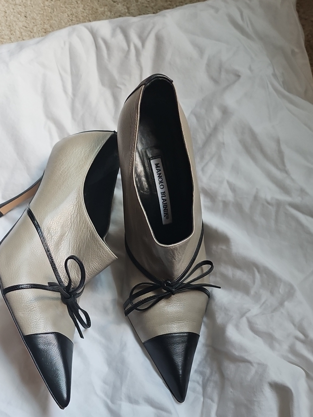 Manolo Blahnik Two-Tone Ivory and Black Pointed Bow Pumps